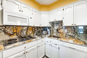 Apartment (3 Bedrooms) | Interior - Beachfront Views: Breezy Port Aransas Condo! (Port Aransas)