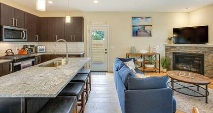 Traverse City Townhome: Walk to Boardman Lake!
