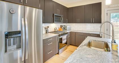 Traverse City Townhome: Walk to Boardman Lake!