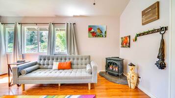 House (1 Bedroom) | Interior