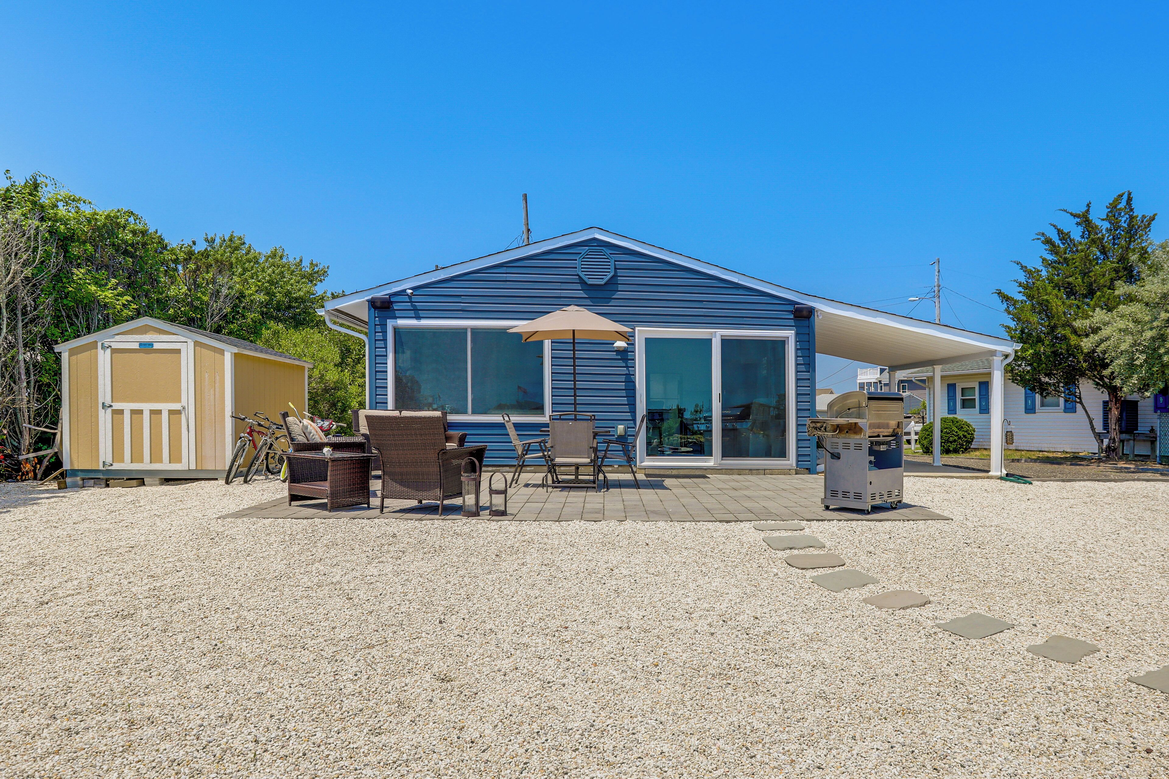 ال منشأة من الداخل