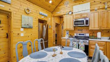 Rumah (4 Bedrooms) | Interior
