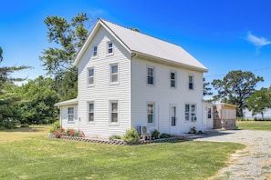 House (4 Bedrooms) | Interior - Maryland Retreat: Walk to Bay, Beach & Boat Ramp! (Deal Island)