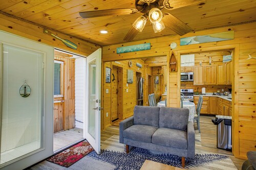 Maryland Retreat: Walk to Bay, Beach & Boat Ramp!