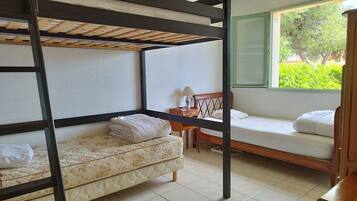 2 bedrooms, iron/ironing board