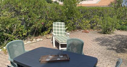 St Cyprien - Unique ground-floor apartment near the beach