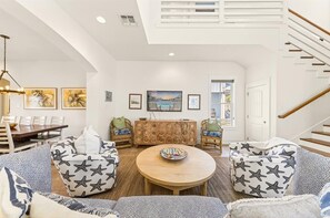Interior - Sunny Days 158 BE (Port Aransas)