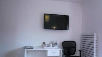 Soundproofing, iron/ironing board, free WiFi
