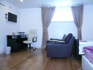 Deluxe Quadruple Room | Soundproofing, iron/ironing board, free WiFi - Ardenlea House Hotel B&B (Aberdeen)