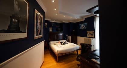 Navy Apartment by Wonderful Italy