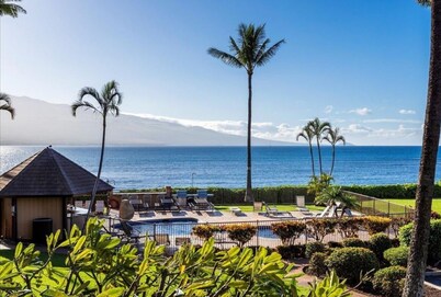 Million Dollar View of Maalaea Coastline - Island Breeze