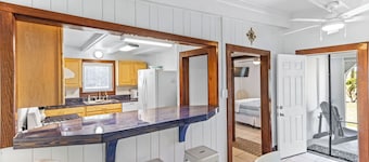 KD0606, New Listing, Remodeled, King Bed, Dogs Welcome