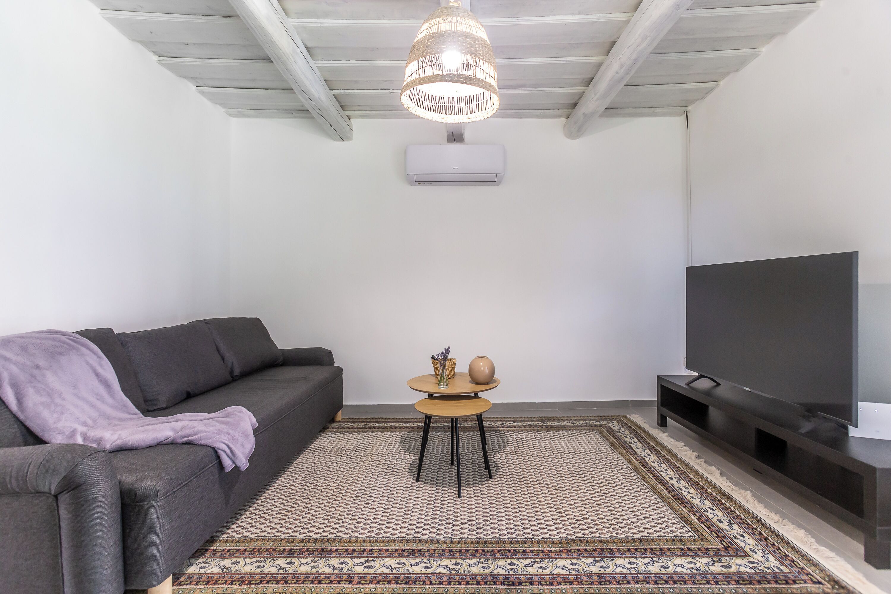 Family Townhome, Multiple Bedrooms (Country House Badacsony) | Living area | TV