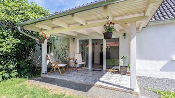 Family Townhome, Multiple Bedrooms (Country House Badacsony) | Terrace/patio
