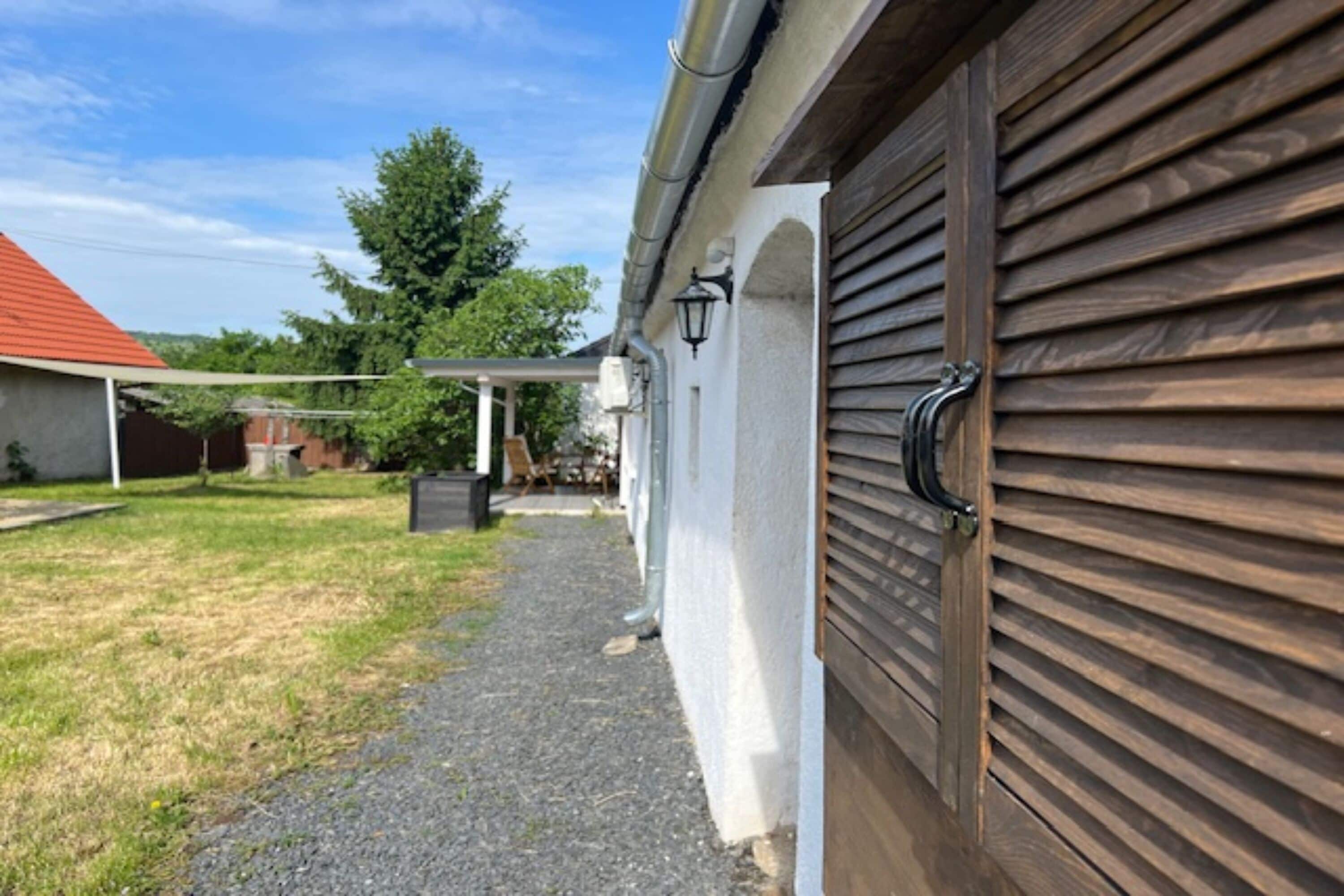 Family Townhome, Multiple Bedrooms (Country House Badacsony) | Property grounds