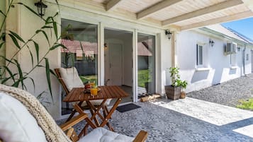 Family Townhome, Multiple Bedrooms (Country House Badacsony) | Outdoor dining