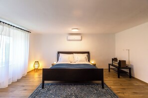 Perhepientalo, useita makuuhuoneita (Country House Badacsony) | 1 makuuhuone, silitysrauta/-lauta, ilmainen Wi-Fi, vuodevaatteet