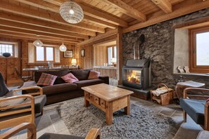 Fernseher, Kamin