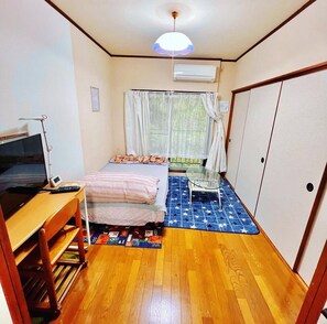 3 bedrooms, free WiFi, bed sheets