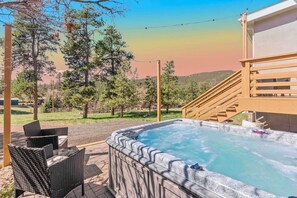 Terrace/patio - Near Red Rocks w/ Hot Tub, Fire Pit & Views (Indian Hills)