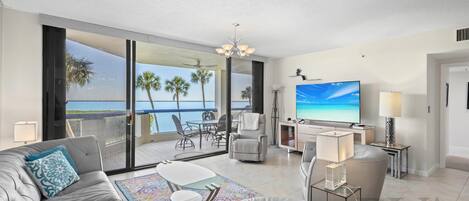 Tv, kontor och datorskärmar