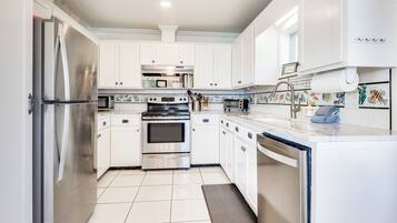 Fridge, microwave, oven, dishwasher