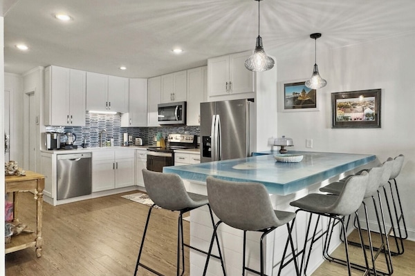 Kitchen and Dining Deja Blue | 111C Oceanside Villas | Isle of Palms SC | IOP Escapes