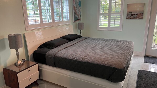 1 habitación, tabla de planchar con plancha, wifi gratis y ropa de cama 