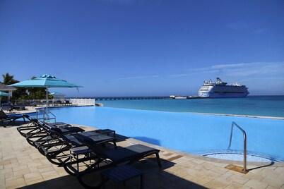 Waterfront Home w/ Ocean View | Pool, Dock & Games