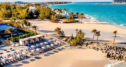 Amamare Waterfront Villa | Pool + Private Dock