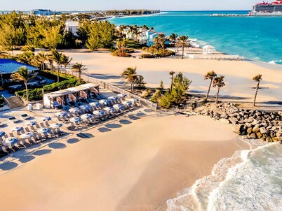 Amamare Waterfront Villa | Pool + Private Dock