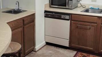 Kondominium, 2 kamar tidur | Dapur pribadi | Lemari es dan mesin pembuat kopi/teh