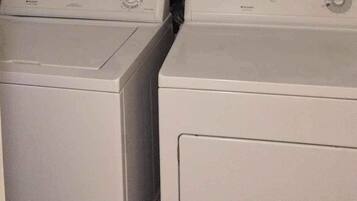 Condo, 2 Bedrooms | Interior