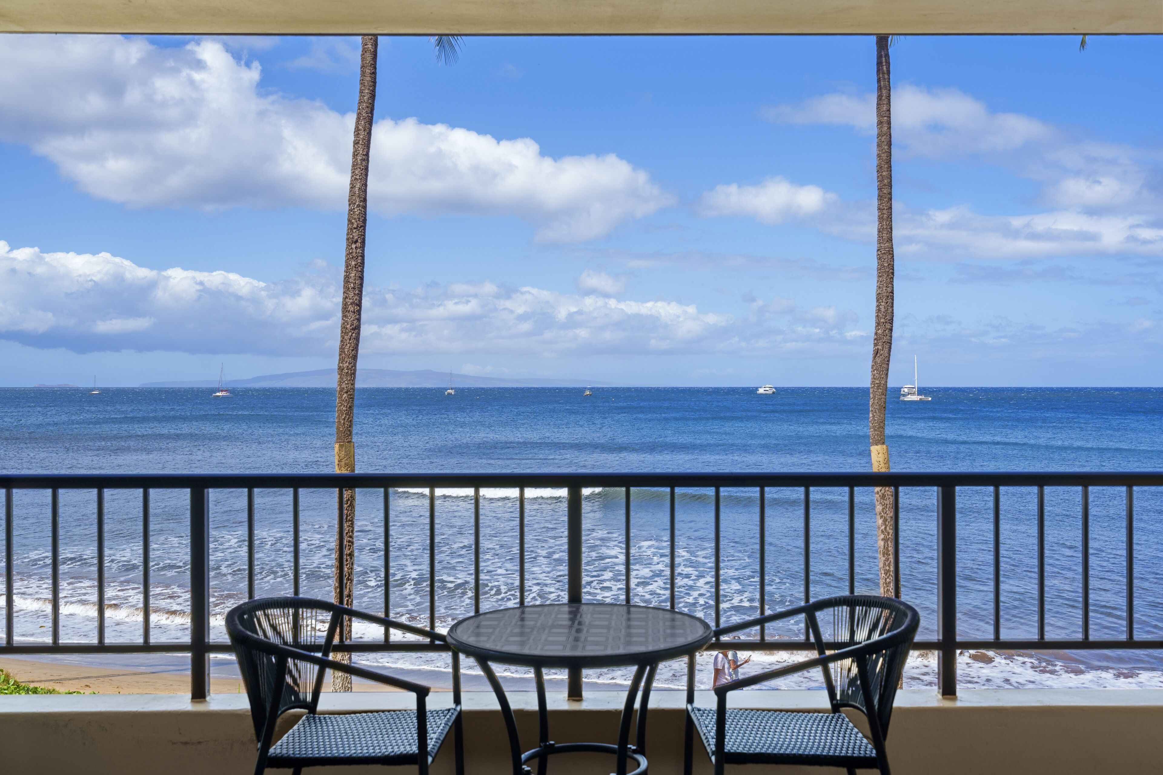 Condo, 1 Bedroom | Outdoor dining