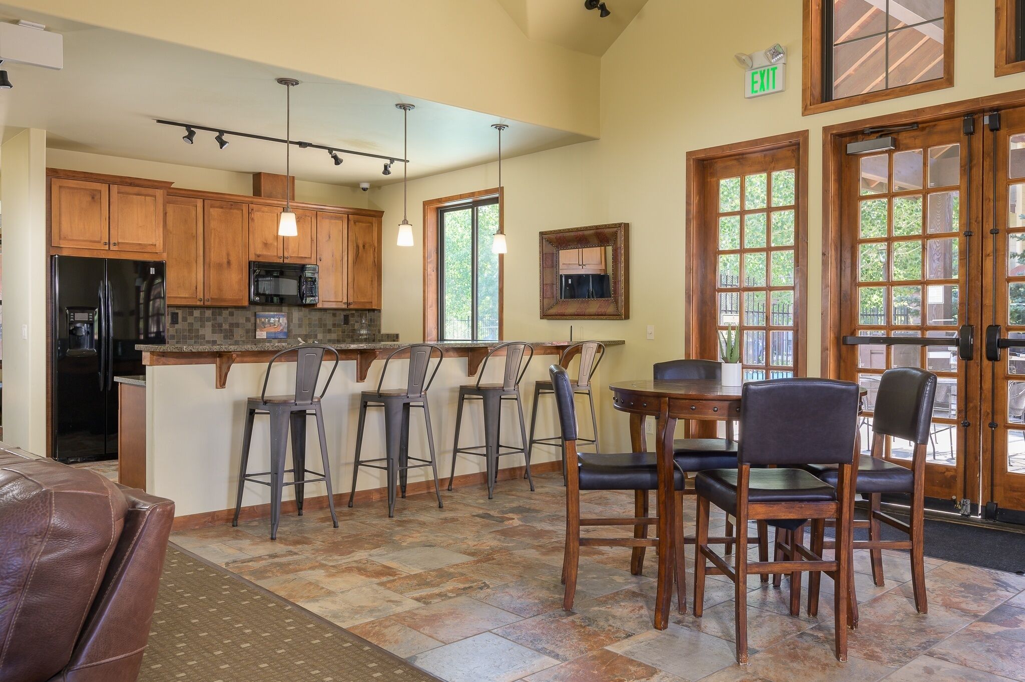 Condo, 2 Bedrooms | Dining