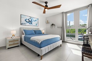 3 habitaciones, caja de seguridad en la habitación y escritorio