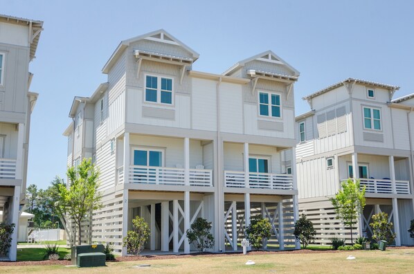 Exterior - Shearer Paradise: New Construction Home with community pool! (Carolina Beach)
