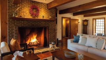 TV, caminetto, impianto stereo, studio