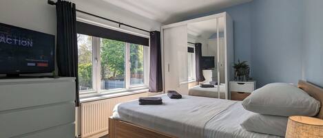 1 bedroom, iron/ironing board, WiFi, bed sheets