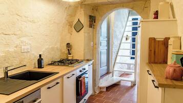 Refrigerador, horno, parrilla de estufa y lavavajillas