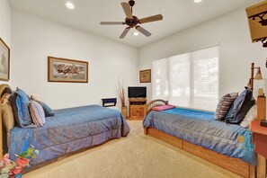 3 bedrooms, iron/ironing board, WiFi, bed sheets - Trappers Ridge Home with Great Views of Ogden Valley (Eden)