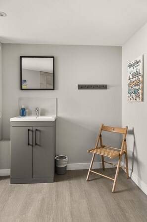 12 bedrooms - Richmond Building (Brighton)
