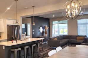 Interior - Large Modern Home at the Cottages #54 (Osoyoos)