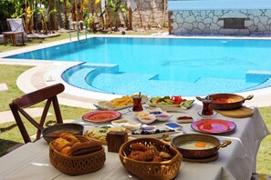 Seasonal outdoor pool