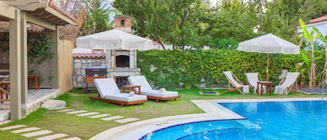 Seasonal outdoor pool