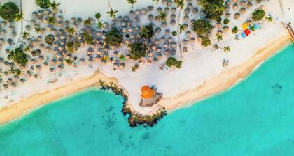 Cozy apartment WiFi, Pool, AC and Washing Machine in Beautiful BayahĂbe