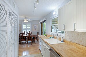 Fridge, microwave, oven, stovetop - Coastal Villa! Lanai, Decks and Pool Access! (Holmes Beach)