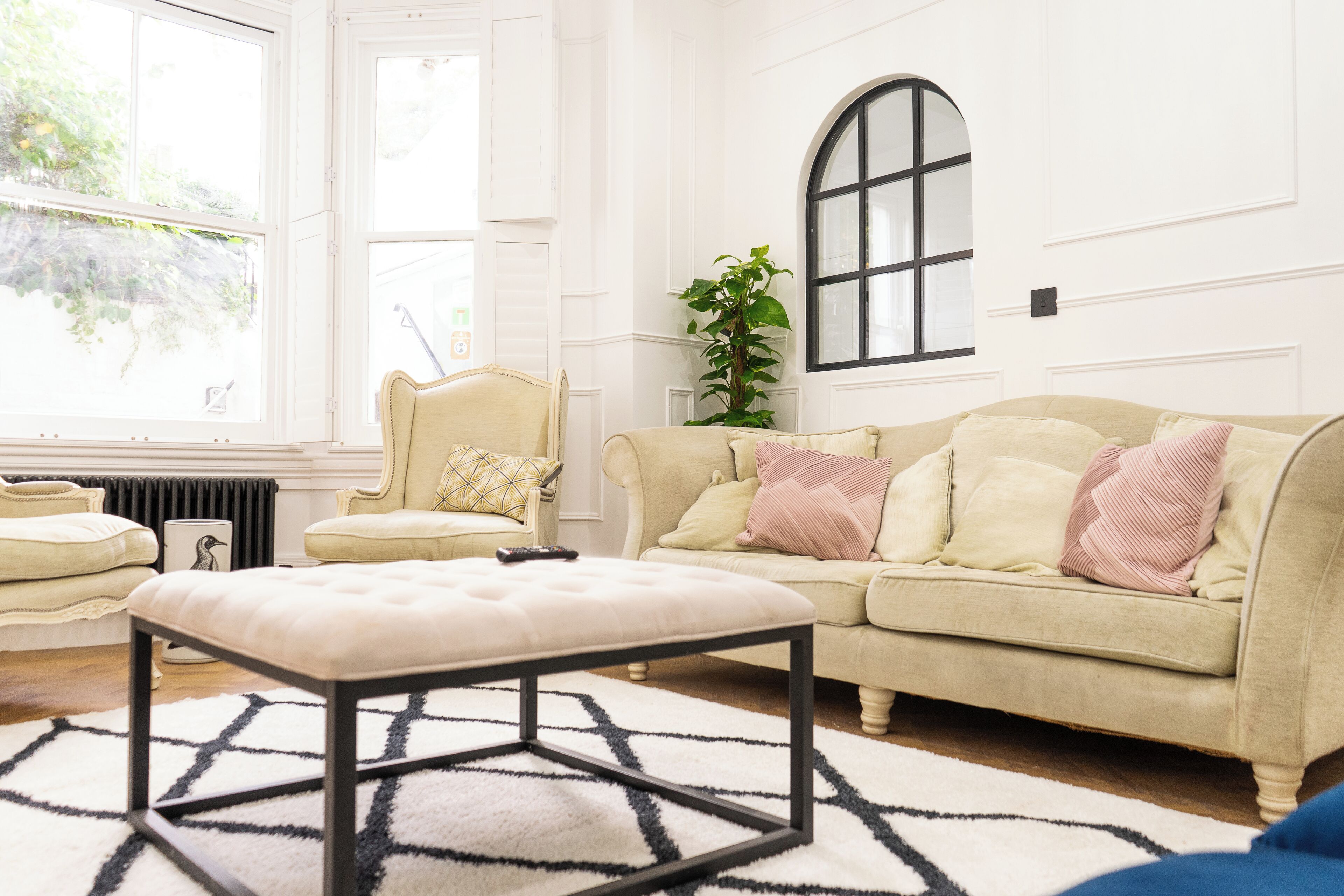 Smart TV, fireplace, video games