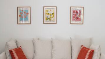 Family Apartment, Garden View, Ground Floor | 1 bedroom, desk, blackout drapes, soundproofing