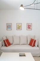1 habitación, escritorio, cortinas blackout y sistema de insonorización 